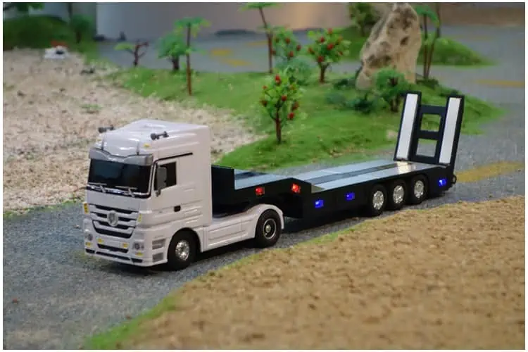 Camion Radiocommandé 1/32 – Image 3